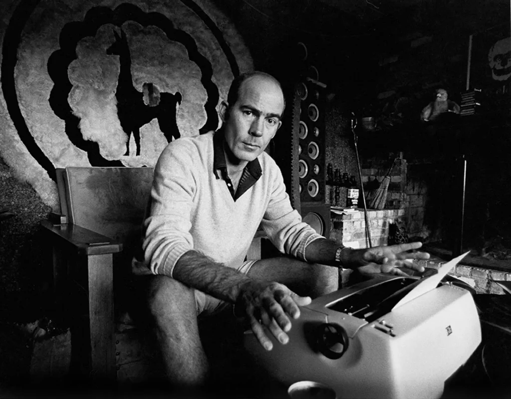 This image has an empty alt attribute; its file name is Hunter-S-Thompson-gonzo-journalism-1024x799.webp